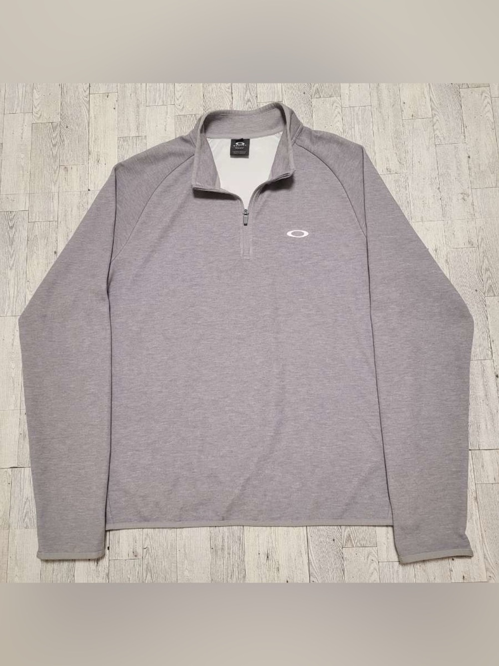 Men's Oakley Range Grey White Athletic Quarter Zip Pullover Size L Regular